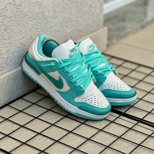 Tênis Nike Dunk Low Twist - Feminino
